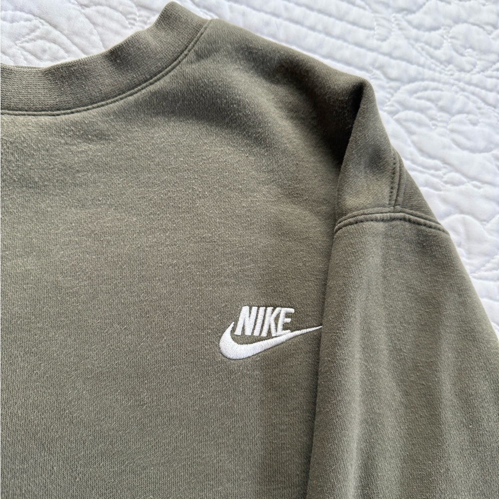 Nike Olive/Army Green Crewneck Sweater
